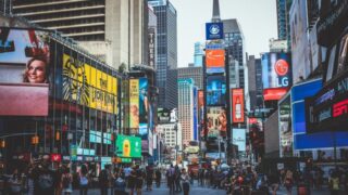 Perdana! Sholat Terawih di Times Square New York Amerika